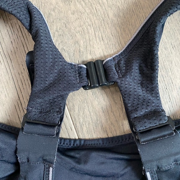 Shock Absorber Sports Bra - Picture 6 of 8